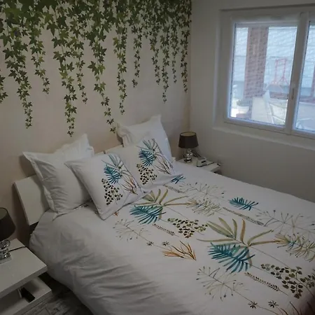 Maison De La Cote Saint Amand 別荘