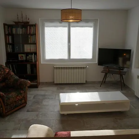 Maison De La Cote Saint Amand بيت للعطل