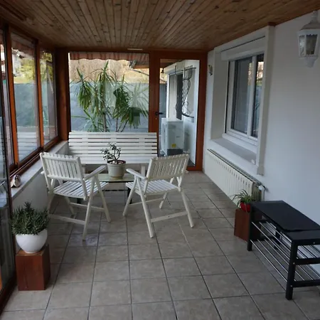 Maison De La Cote Saint Amand * Le Vernet (Allier)